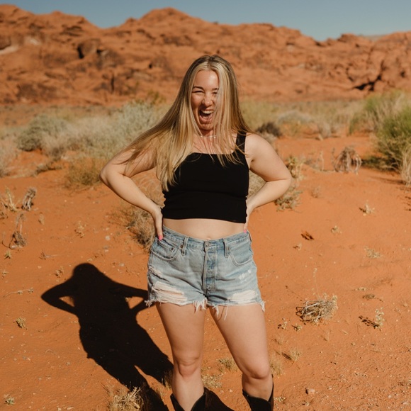 Meet your Posher, Hanna - Picture 1 of 1